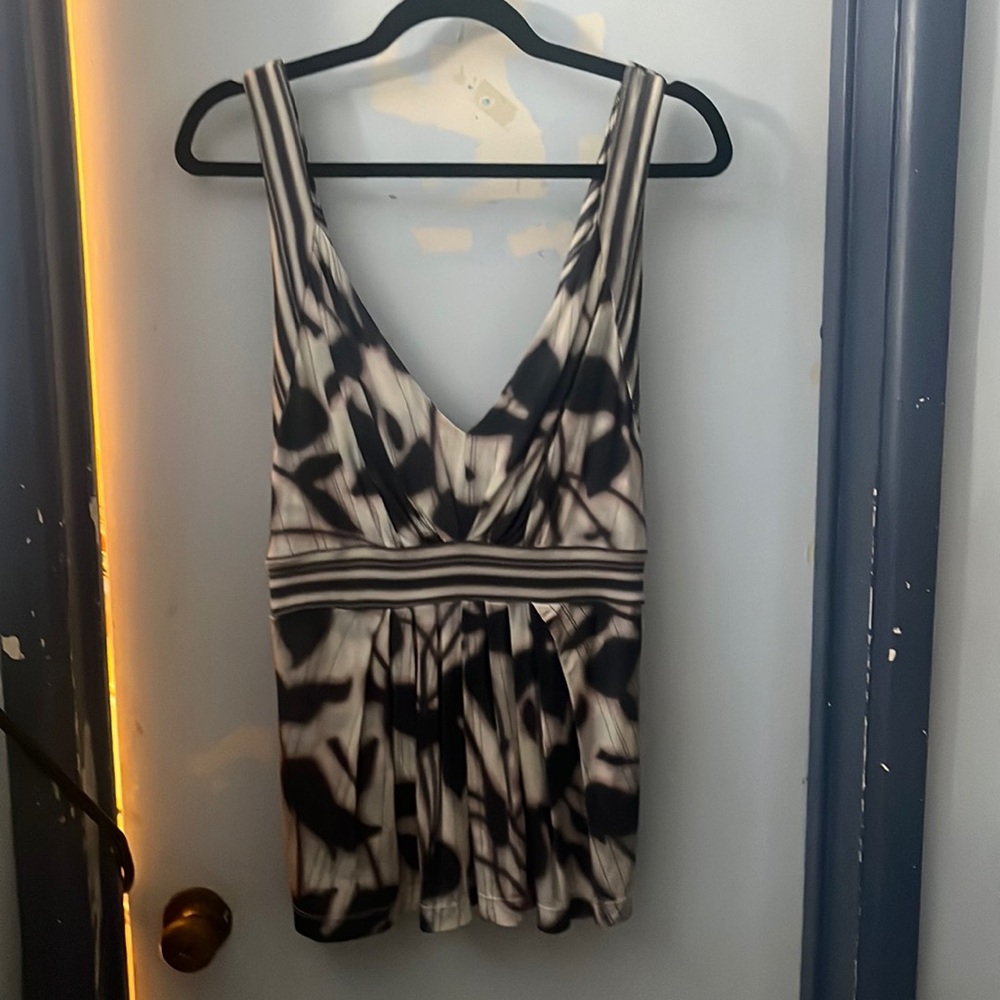BCBG Max Azria shirt. Originally priced at $65. Never worn, excellent condition